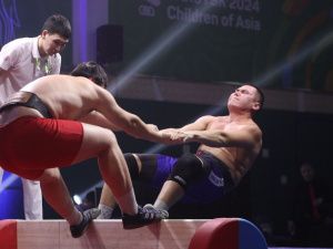 В Якутске дан старт Кубку Федерации по мас-рестлингу Первой лиги