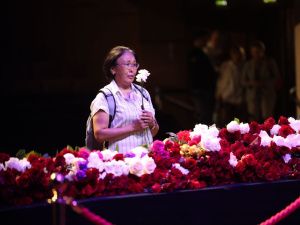 Якутяне нескончаемым потоком идут проститься с Михаилом Николаевым