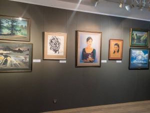 В Якутске открылась выставка театрального художника Николая Попова