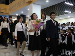 Торжественную линейку провели в Якутской городской национальной гимназии