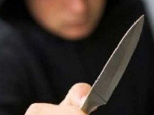 На директора школы в Якутии напали с ножом