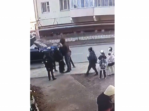 В Якутске мужчина напал на ребенка