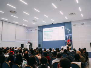 Жители Центрального округа положительно оценили работу Окружной администрации города Якутска за 2025 год