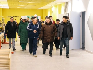 Дмитрий Садовников проверил ход строительства социальных объектов Якутска и его пригородов