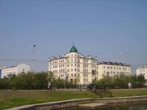 В Якутии по иску прокурора в пользу членов семьи погибшего на производстве мужчины взыскана компенсация морального вреда в сумме 2,6 млн рублей