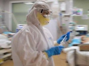 За последние сутки еще у 210 жителей Якутии диагностирован COVID-19