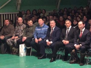 Юрий Трутнев и Айсен Николаев на празднике в Оленёкском районе