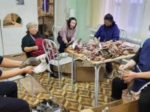 Студенты и сотрудники колледжей и техникумов Якутии активно помогают участникам СВО и их семьям