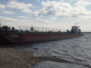 Остановлена паромная переправа Якутск-Нижний Бестях