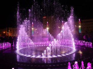 Праздники, свадьбы, фонтан: что ждет якутян на площади Республики в 2025 году