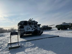 В Якутске в Парке Победы представлена военная техника страны