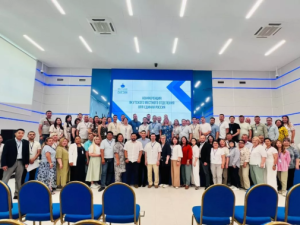 Глава Якутска Евгений Григорьев возглавил конференцию местного отделения партии "Единая Россия"