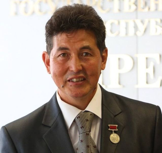 Местников судится с руководством тюрьмы