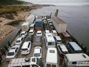 Паромные переправы у Якутска планируют закрыть 16-18 октября