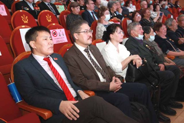 КОМСОМОЛУ ЯКУТИИ — 105 ЛЕТ!  Нам есть чем гордиться!