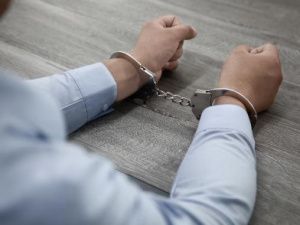 В Якутии глава поселения с помощью подчиненной фальцифицировал доказательства. Вынесен приговор