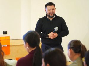 Евгений Григорьев встретился с представителями креативных индустрий