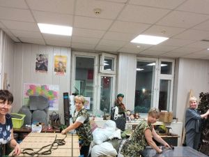 Волонтеры из Мирного изготовили более 10 тысяч необходимых вещей для бойцов