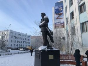 В Якутске появился незаконный памятник
