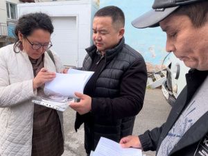 Работники «Сахапечать» передали автомобиль УАЗ в зону СВО