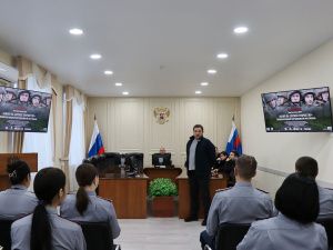 Сотрудники якутского УФСИН посмотрели фильм «Отцы Донбасса»