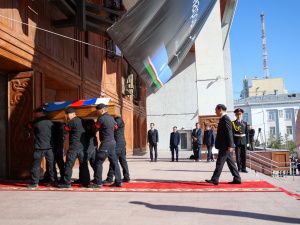 В Якутске началась церемония прощания с первым президентом Якутии Михаилом Николаевым