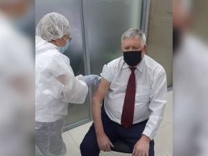 Депутаты Ил Тумэна привились от COVID-19