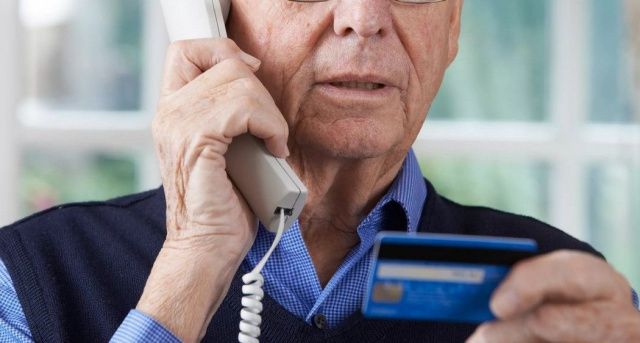 Дежурный прокурор: В Якутии у пенсионера мошенники похитили 3,3 миллиона рублей