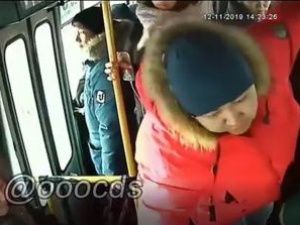 Полиция проводит проверку по инциденту в автобусе