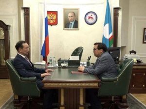 Глава Якутии провел встречу со специальным представителем по Арктике