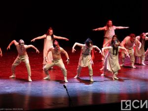 «Народ саха сохранил свою уникальную культуру»: казахские зрители высоко оценили спектакль-олонхо