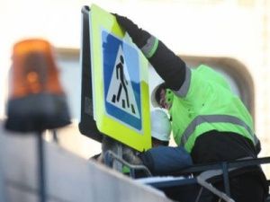 Прокуратура требует установить недостающие дорожные знаки