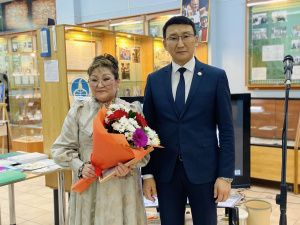 Якутян приглашают на выставку частной коллекции хомуса