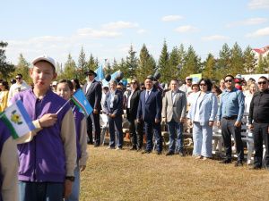 В Нюрбе состоялось официальное открытие II Республиканского молодежного фестиваля «Түмэр түгэн»