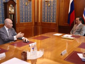 Айсен Николаев встретился с академиком Сергеем Готье