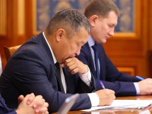 Глава Якутии поручил проработать вопросы капремонта подъездных путей к микрорайону «Звездный»