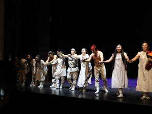 В Астане зрители высоко оценили спектакль Театра Олонхо Якутии