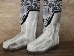 Пьяный посетитель больницы стащил чужие унты