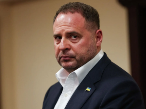 Экс-главу офиса президента Украины арестовали