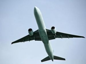 Самолет, следовавший в Якутск, совершил экстренную посадку из-за смерти пассажирки