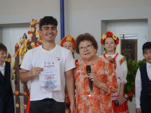 В СОШ №13 г. Якутска прошел праздник «Посиделки на Покров»