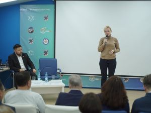 Руководитель Комитета семей воинов Отечества Юлия Белехова встретилась с активистами и сторонниками партии «Единая Россия» в Якутске