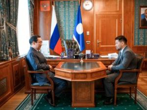 Айсен Николаев встретился с победителем конкурса управленцев «Лидеры России» Евгением Григорьевым