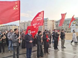 Помните! Через века, через года…