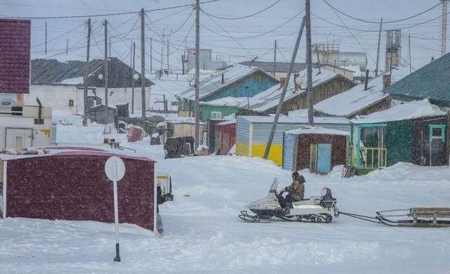 «Пофорсили»! В Якутии на казённые деньги построили дом, где «всё течёт, всё меняется»