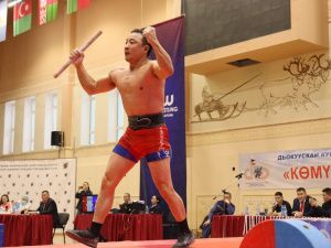 Заявка от Вячеслава Дьяконова и новые лидеры: итоги первого дня чемпионата Якутска по мас-рестлингу