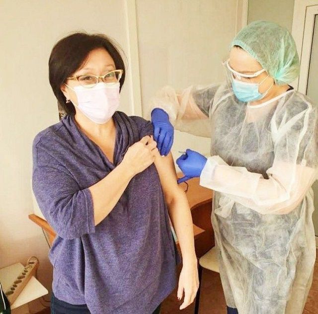 Мэр Якутска: прививка от гриппа не защитит от коронавируса