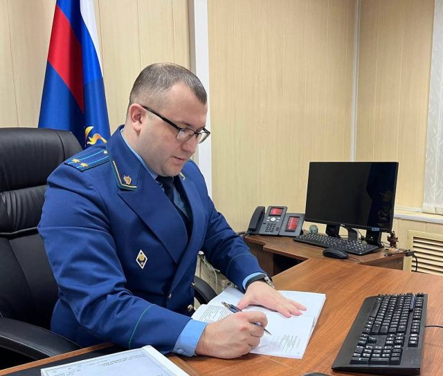 В Якутии лишили мандата депутата за иностранное гражданство