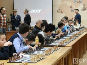 Чемпионка России по шахматам провела мастер-класс в Якутске