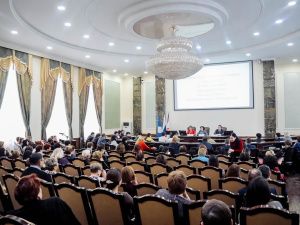 Сардана Авксентьева обсудила с директорами школ и детсадов актуальные вопросы